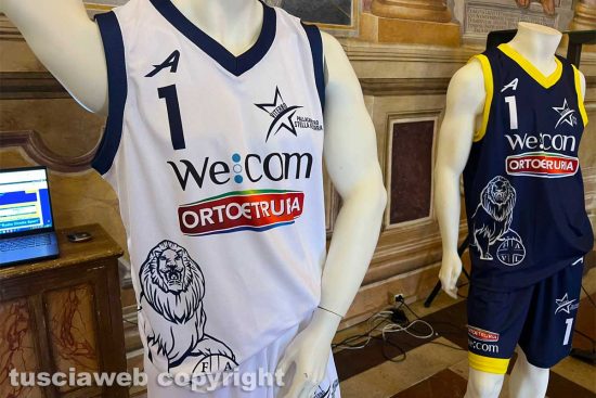 Sport - Pallacanestro - Stella azzurra - Le nuove divise