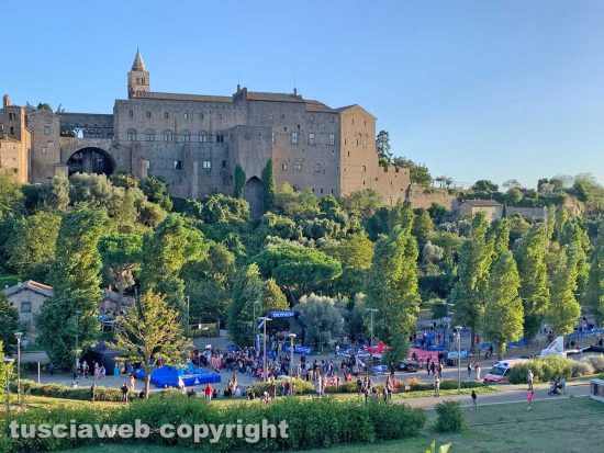 Viterbo - Valle Faul - La manifestaione "Giovacamo pe strada"