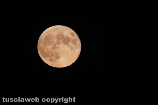 Capodimonte e la luna piena