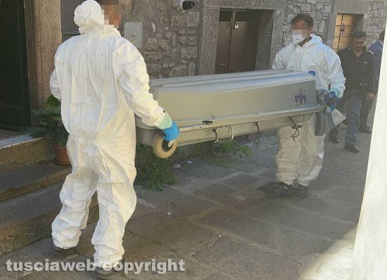 Viterbo - Uomo morto in via Zelli Pazzaglia