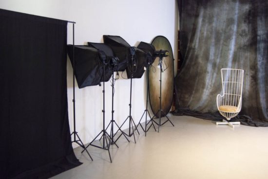Viterbo - Un angolo dello studio fotografico della scuola Click!