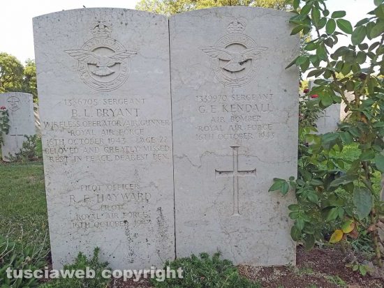 Bolsena - Cimitero del Commonwealth - Le lapidi di Hayward, Bryant e Kendall 