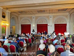 Viterbo - Teatro dell’Unione - La presentazione del libro ddi Silvio Cappelli su su Bianca Maria Hübner