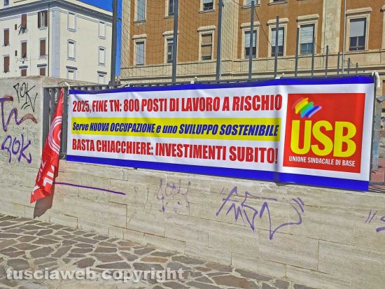 Civitavecchia - Il sit-in dei lavoratori