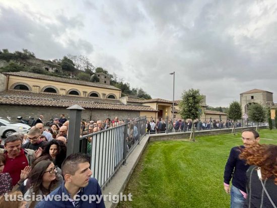 I Pirati della bellezza - Tutti in fila per vedere Marco Travaglio