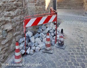 Viterbo - Sampietrini in via Vallepiatta
