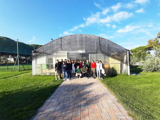 Tarquinia - Gli studenti del Cardarelli piantano 11mila