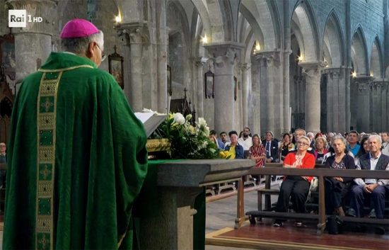Viterbo - Messa del vescovo Orazio Francesco Piazza all'abbazia di San Martino al Cimino