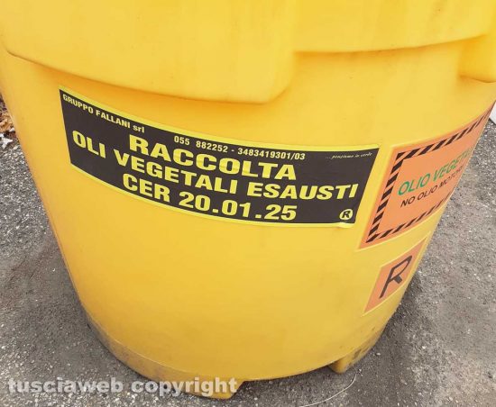 Viterbo - Contenitore degli oli esausti al Pilastro