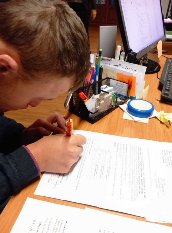 Villa San Giovanni in Tuscia - Marcello Zega firma il suo primo contratto di lavoro