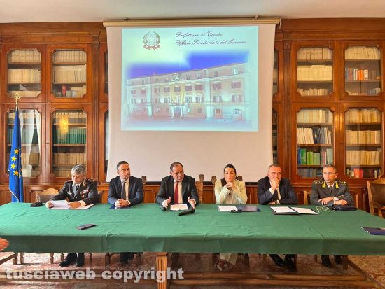 Viterbo - Prefettura - La firma del protocollo videosorveglianza
