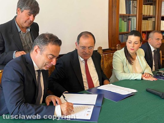 Viterbo - Prefettura - La firma del protocollo videosorveglianza