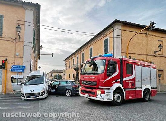 San Lorenzo Nuovo - Incidente sulla Cassia