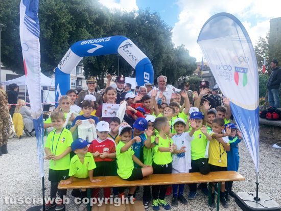 Viterbo - Partenza StraViterbo - La premiazione della competizione dei bambini