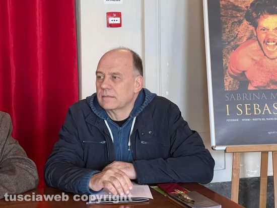 Viterbo - Massimo Giacci alla presentazione della mostra I Sebastiani