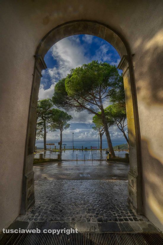Montefiascone - Una porta sul lago