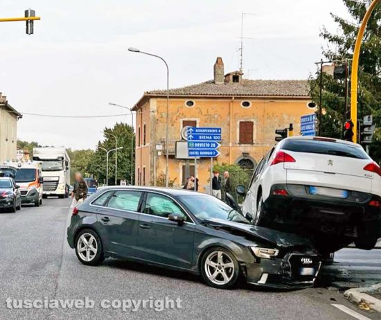 San Lorenzo Nuovo - Incidente sulla Cassia