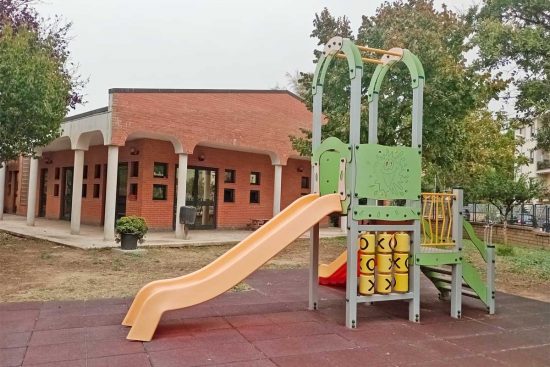 Tarquinia - Uno dei giochi alla scuola