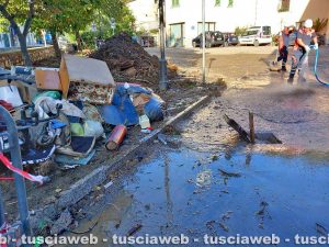 Prato - Alluvione Toscana - I volontari Aeopc Tarquinia in soccorso