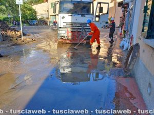 Prato - Alluvione Toscana - I volontari Aeopc Tarquinia in soccorso