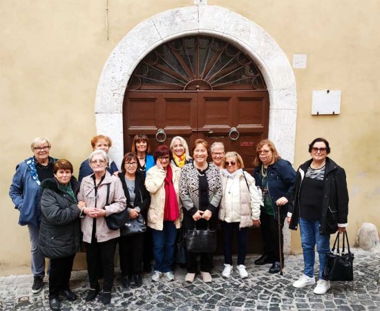 Civita Castellana - Ex collegiali rientrano nell'ex orfanotrofio Stefano Lepori