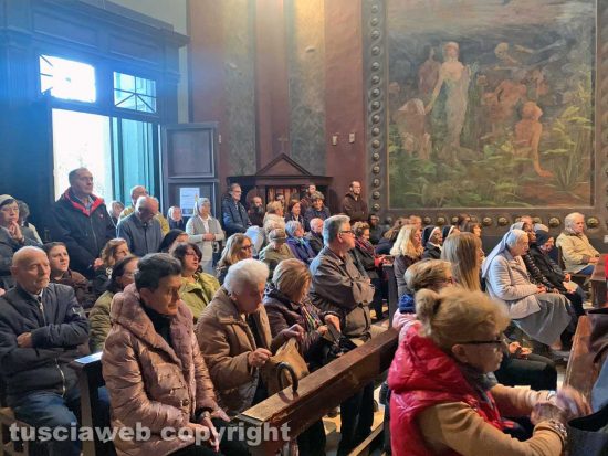 Viterbo - La messa per i defunti al cimitero San Lazzaro