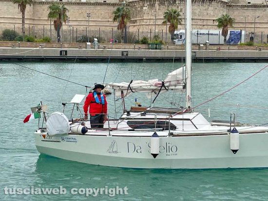 Civitavecchia - Lo skipper Dario Canestrelli salpa per i Caraibi