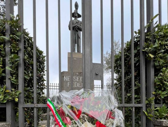 Strage di Nassiriya, deposizione corona d'alloro 