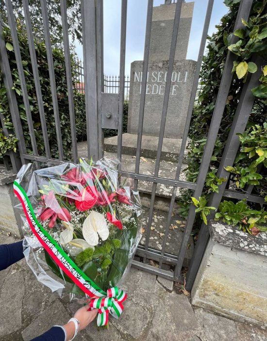 Strage di Nassiriya, deposizione corona d'alloro