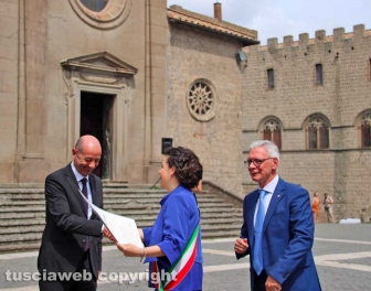 Viterbo - 2 giugno - La cerimonia dell'80esimo anniversario della Repubblica