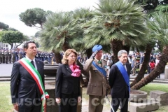 Il sindaco Marini, il prefetto Scolamiero, Il presidente della Provincia Marcello Meroi e il generale Enzo Stefanini, comandante Aves Viterbo