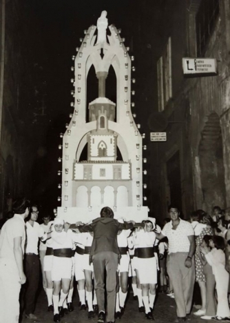 Minimacchina centro storico 1970 - Zampilli rampanti