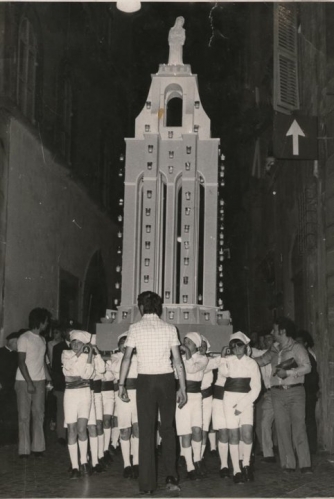 Minimacchina centro storico 1973-1976 - Picchi svettanti