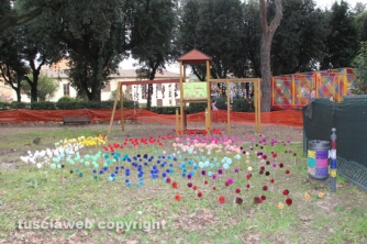 600 gomitoli per salvare Pratogiardino