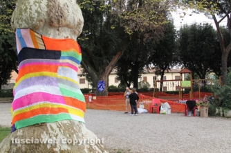 600 gomitoli per salvare Pratogiardino