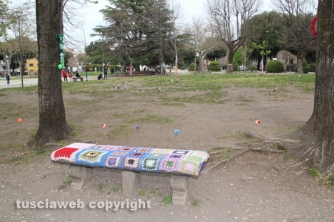 600 gomitoli per salvare Pratogiardino