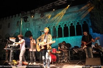 Santa Rosa - A cena con i facchini e con Ron