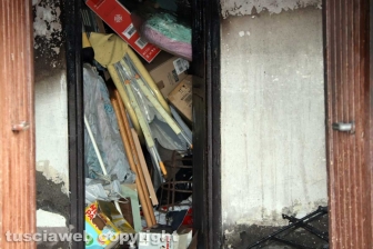 Incendio in una palazzina, muore ventenne