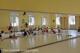 A lezione di danza con Alessandra Celentano