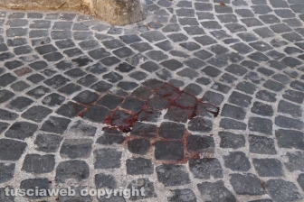 Aggressione nel centro storico di Viterbo - Due giovani accoltellati in via Valle Piatta