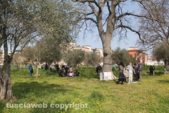 Parco a santa Barbara, la manifestazione dei cittadini