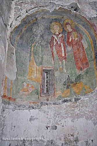 Gli affreschi scoperti nella chiesa di Santa Maria in Forcassi