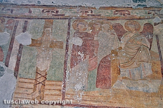Gli affreschi scoperti nella chiesa di Santa Maria in Forcassi