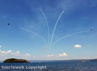 Air show a Montefiascone - Il tricolore sul lago di Bolsena