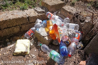 "Aiuto i miei figli con l'elemosina"