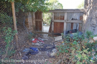 "Aiuto i miei figli con l'elemosina"