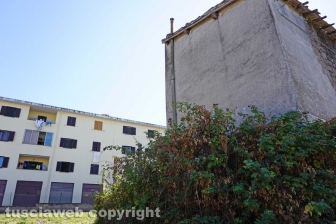 "Aiuto i miei figli con l'elemosina"