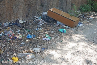 "Aiuto i miei figli con l'elemosina"