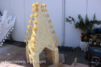 Al lavoro per il traliccio di Gloria