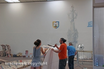 Al lavoro per il traliccio di Gloria